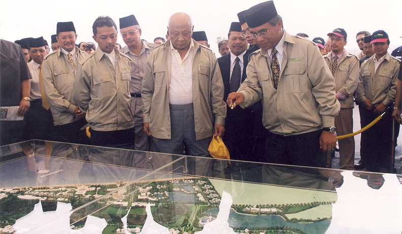 pecah tanah2.jpg