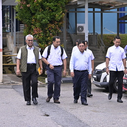 Lawatan PLPU ke umpsa gambang