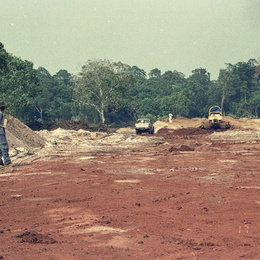 Tapak kampus pekan