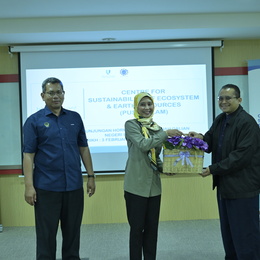 Kunjungan hormat PTG Perak ke Eras UMP