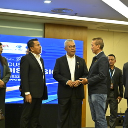Round Table bersama Industri (IPS)