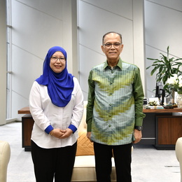 KUNJUNG HORMAT MB MENTERI BESAR PAHANG