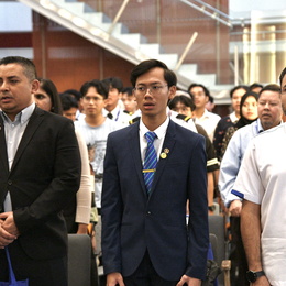 KUNJUNG HORMAT KE HALIM MAZMIN