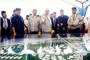 Pecah Tanah Ceremony 1.jpg